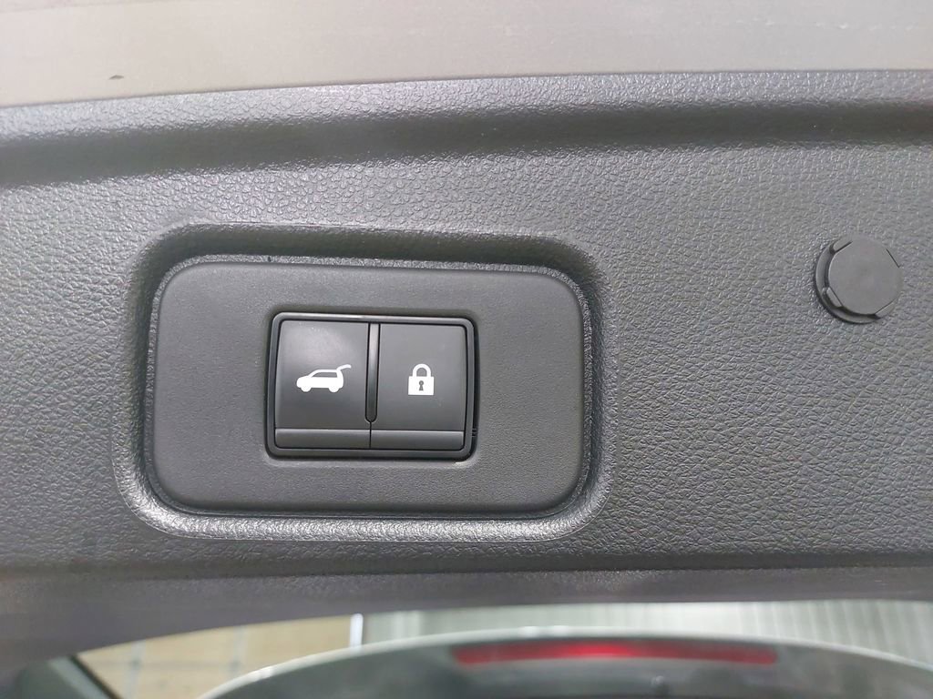 Certified 2024 Nissan Pathfinder SL image 13