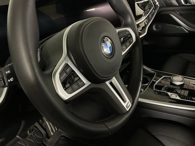 Certified 2025 BMW X7 M60i AWD/4WD image 20