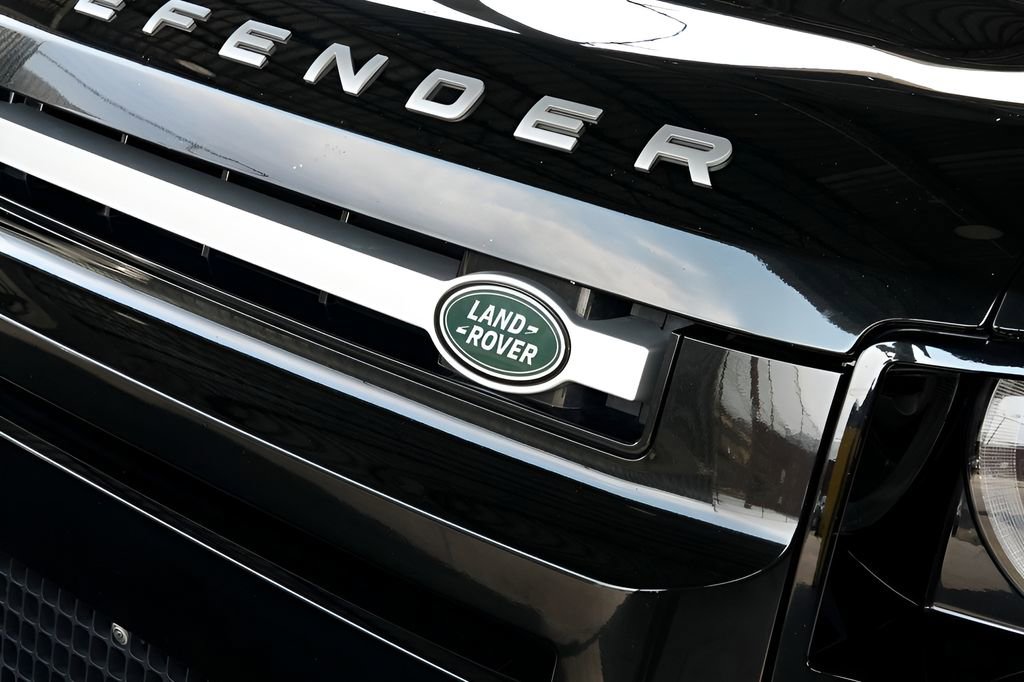 Used 2022 Land Rover Defender 110 XS Edition image 17