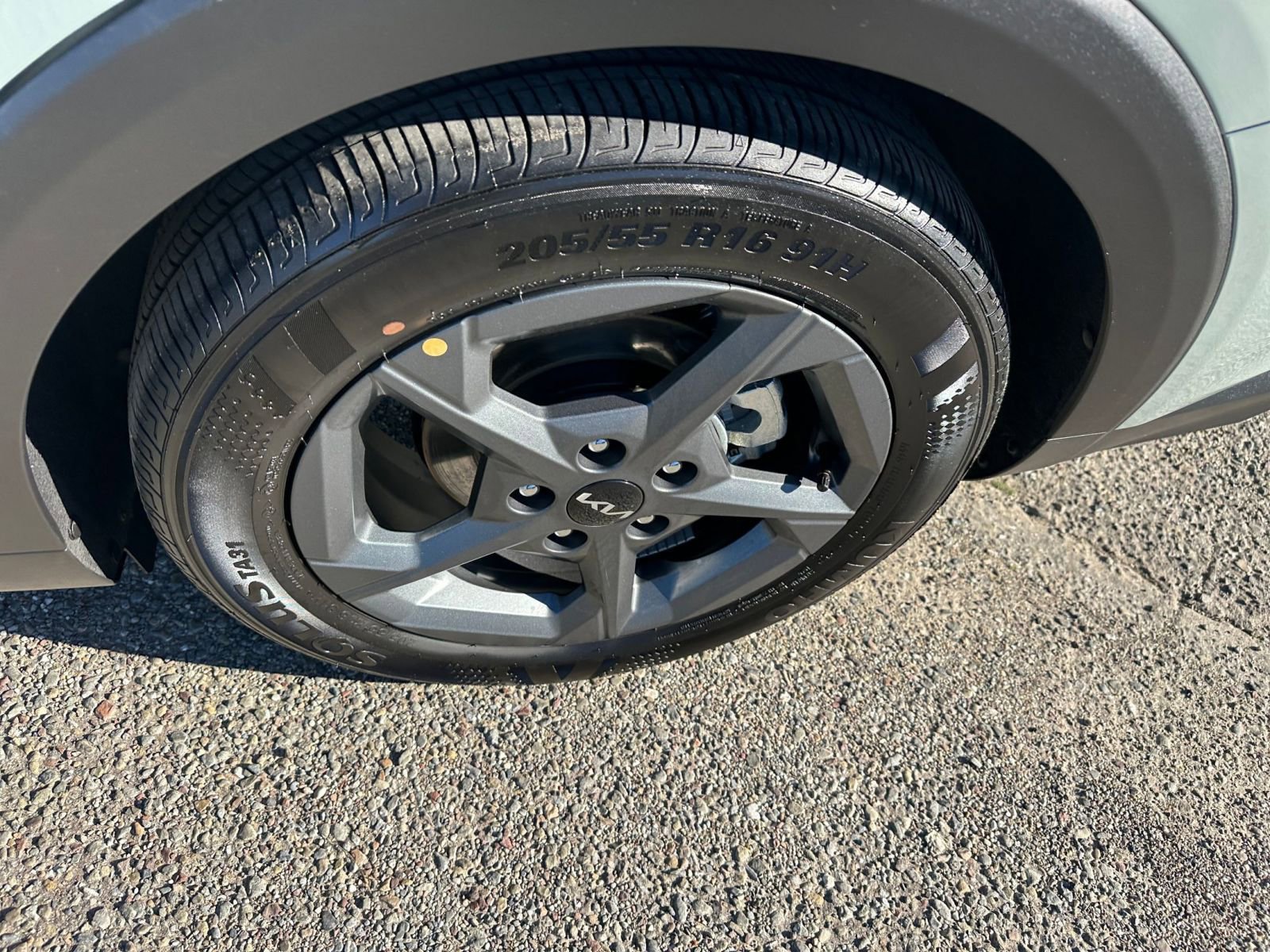 Used 2025 Kia K4 LXS image 31