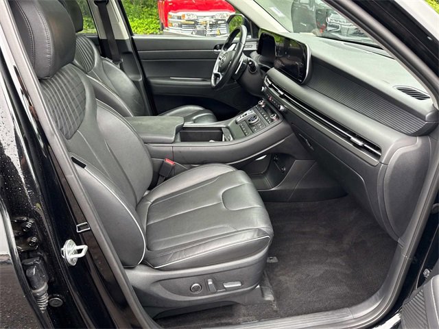 Used 2023 Hyundai Palisade Limited image 33