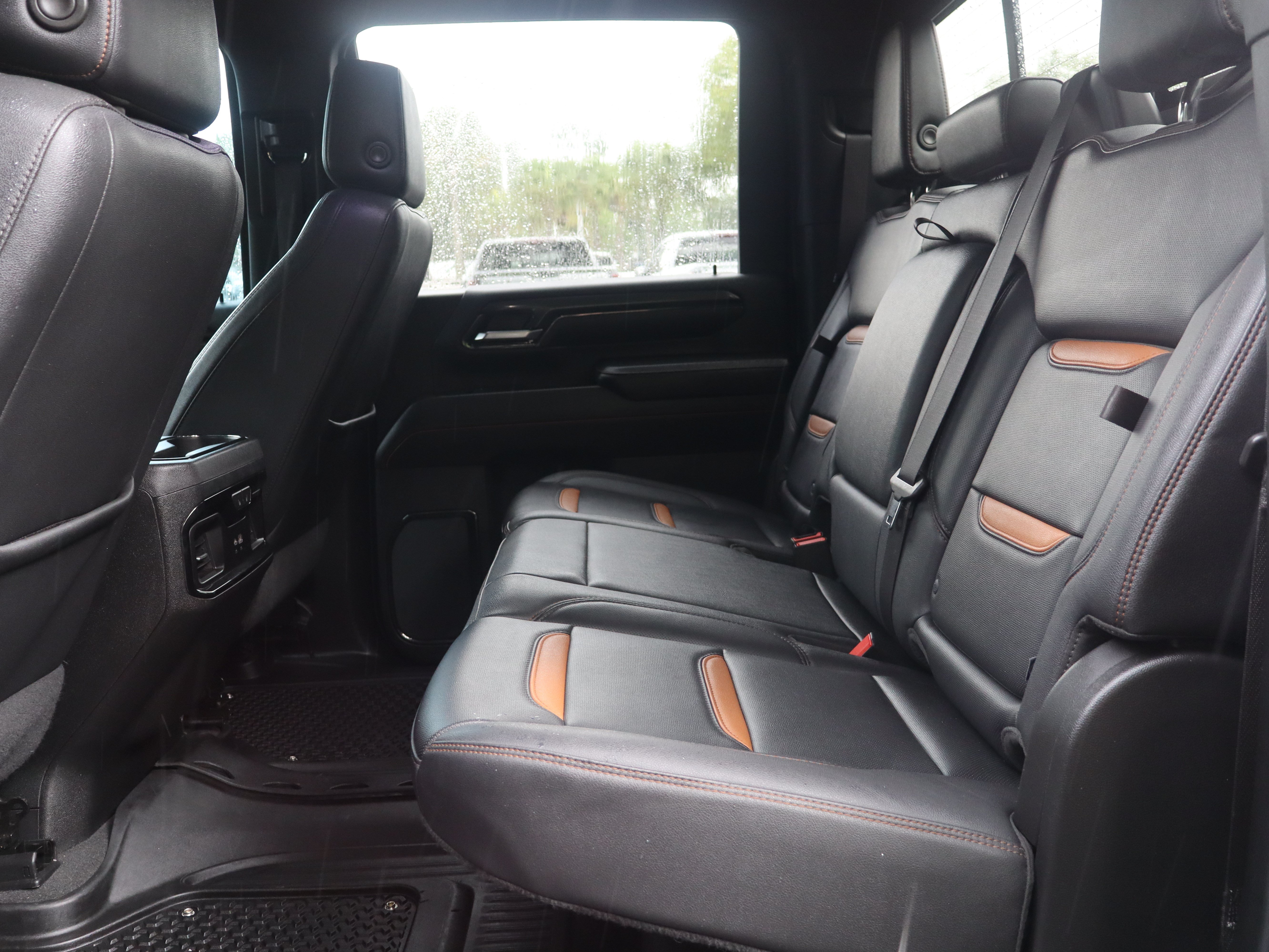 Used 2024 GMC Sierra 3500 AT4 w/ AT4 Premium Plus Package AWD/4WD image 46