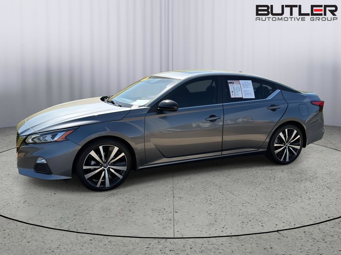 Used 2021 Nissan Altima 2.5 SR w/ SR Premium Package image 3