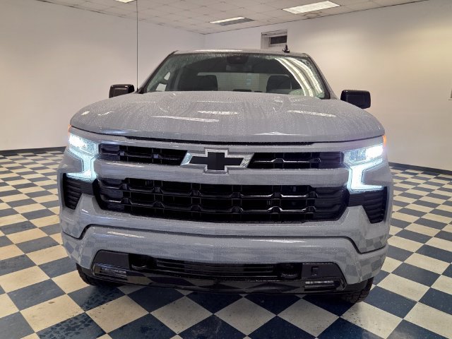 Used 2024 Chevrolet Silverado 1500 RST AWD/4WD image 2