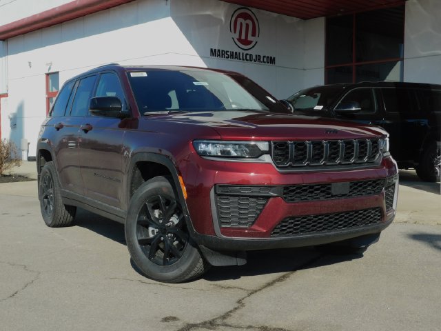 New 2026 Jeep Grand Cherokee Altitude AWD/4WD image 2