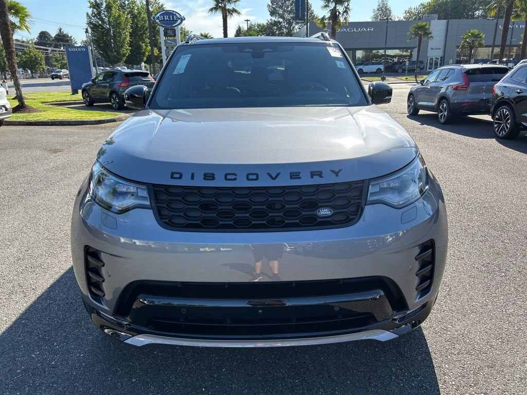 New 2025 Land Rover Discovery Dynamic SE image 9