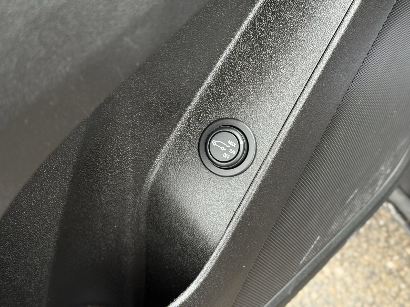 Used 2018 Chevrolet Equinox LT image 15