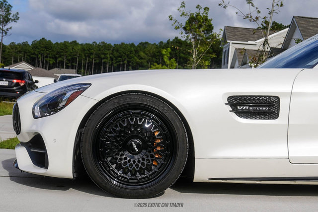 Used 2018 Mercedes-Benz AMG GT C image 4