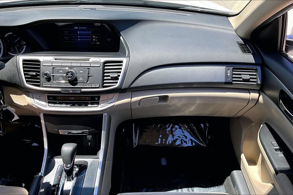 Used 2013 Honda Accord LX image 25