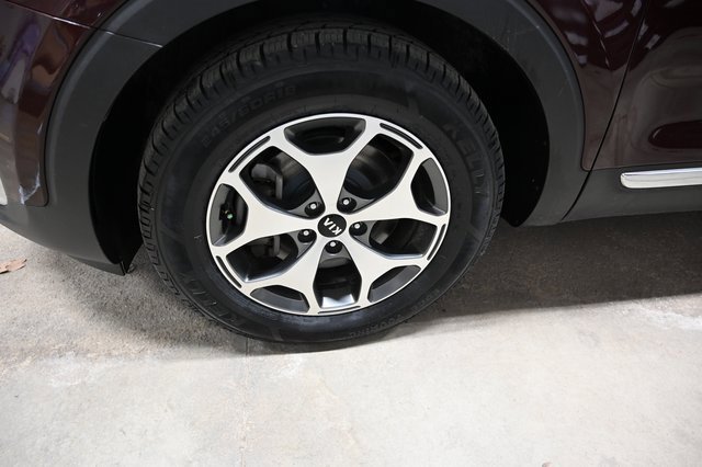 Used 2020 Kia Telluride EX image 34