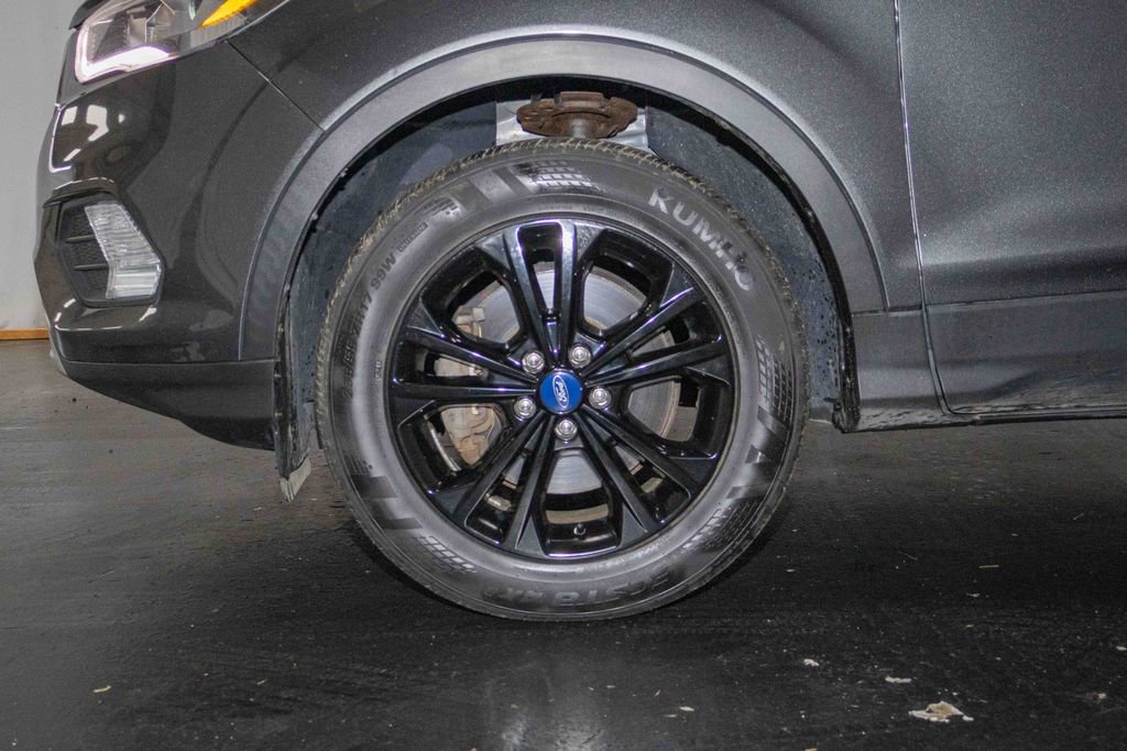 Used 2018 Ford Escape SEL image 8