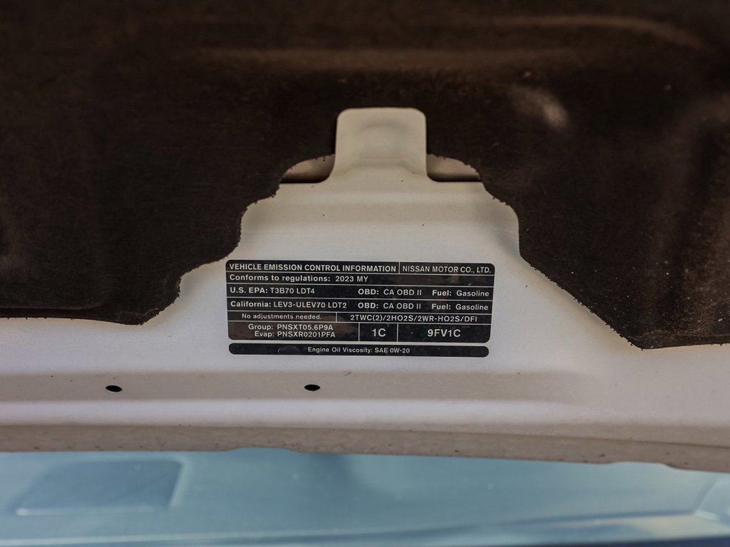 Used 2023 Nissan Titan SV image 30