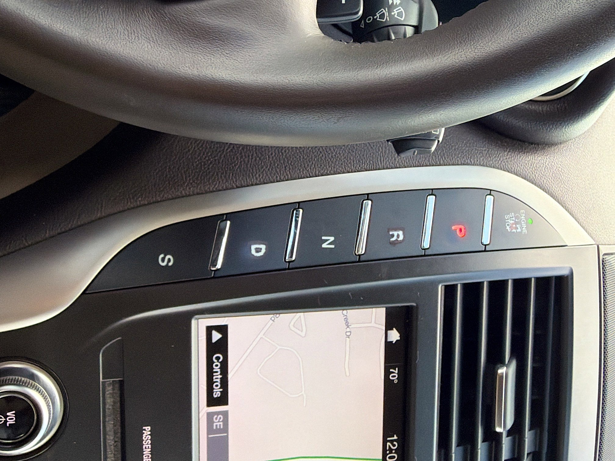 Used 2018 Lincoln MKC Reserve image 17