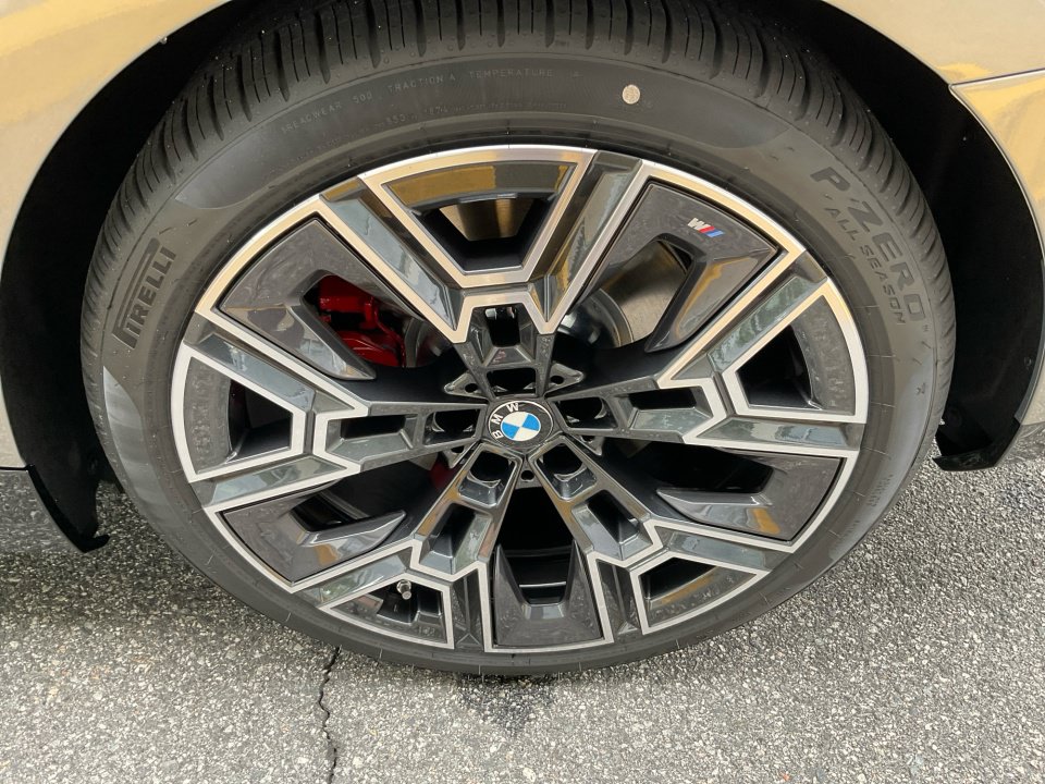 New 2027 BMW i5 xDrive40 w/ M Sport Package AWD/4WD image 22