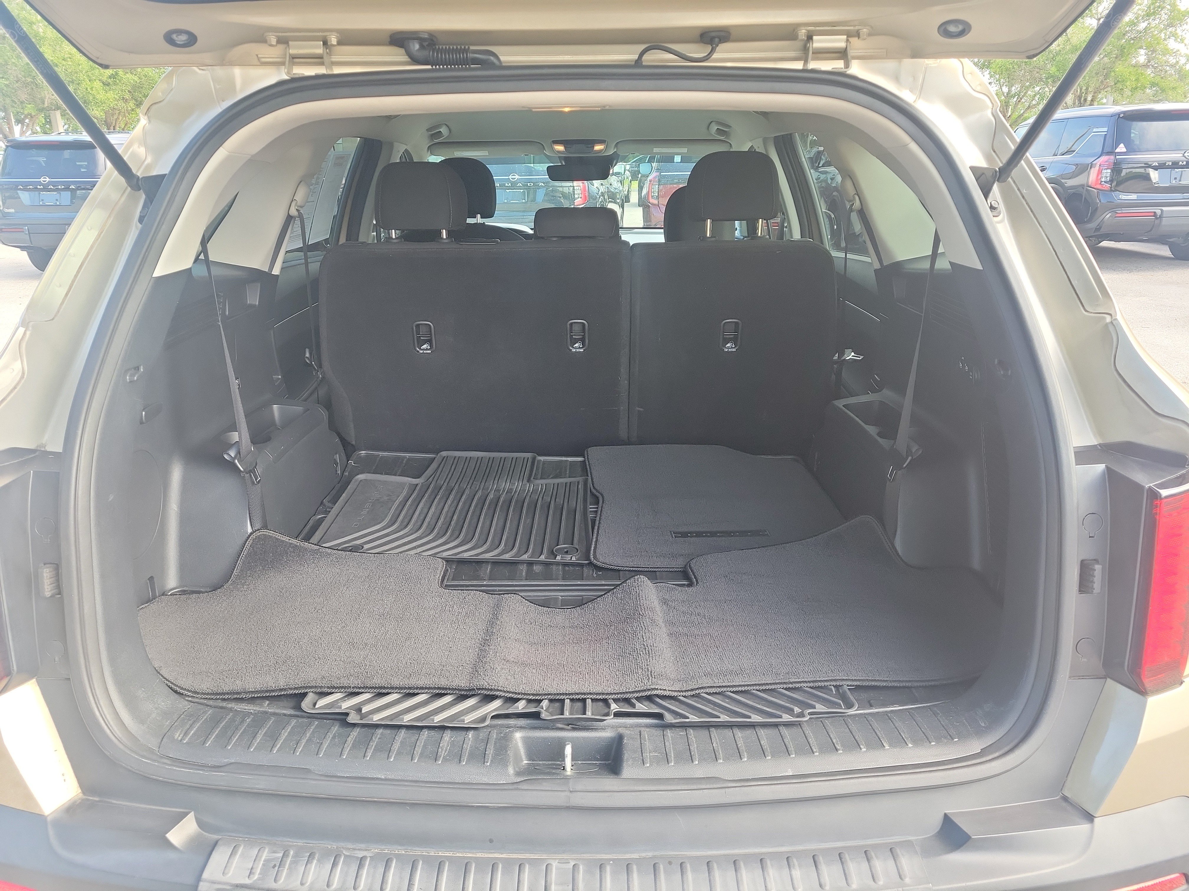 Used 2021 Kia Sorento LX FWD image 13