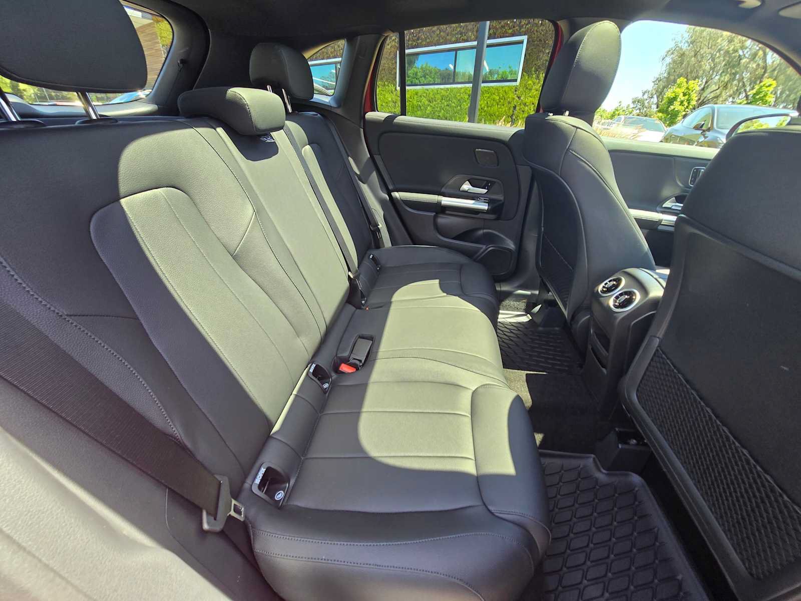 New 2026 Mercedes-Benz GLA 250 4MATIC image 12