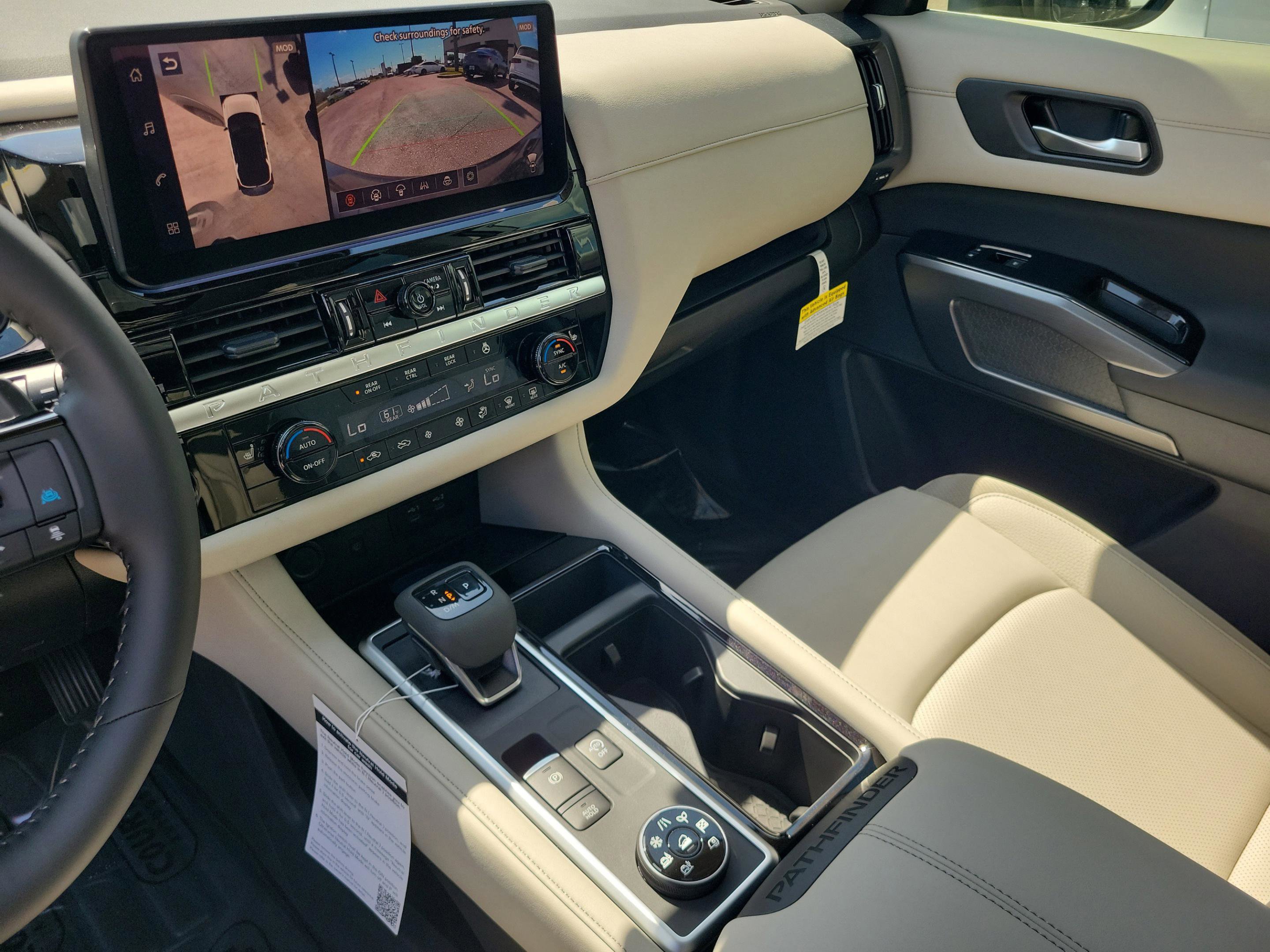 New 2026 Nissan Pathfinder SL image 37