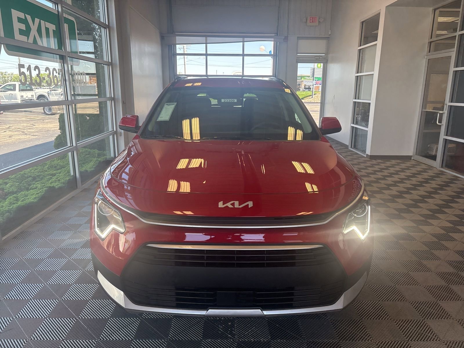 New 2025 Kia Niro EX image 2