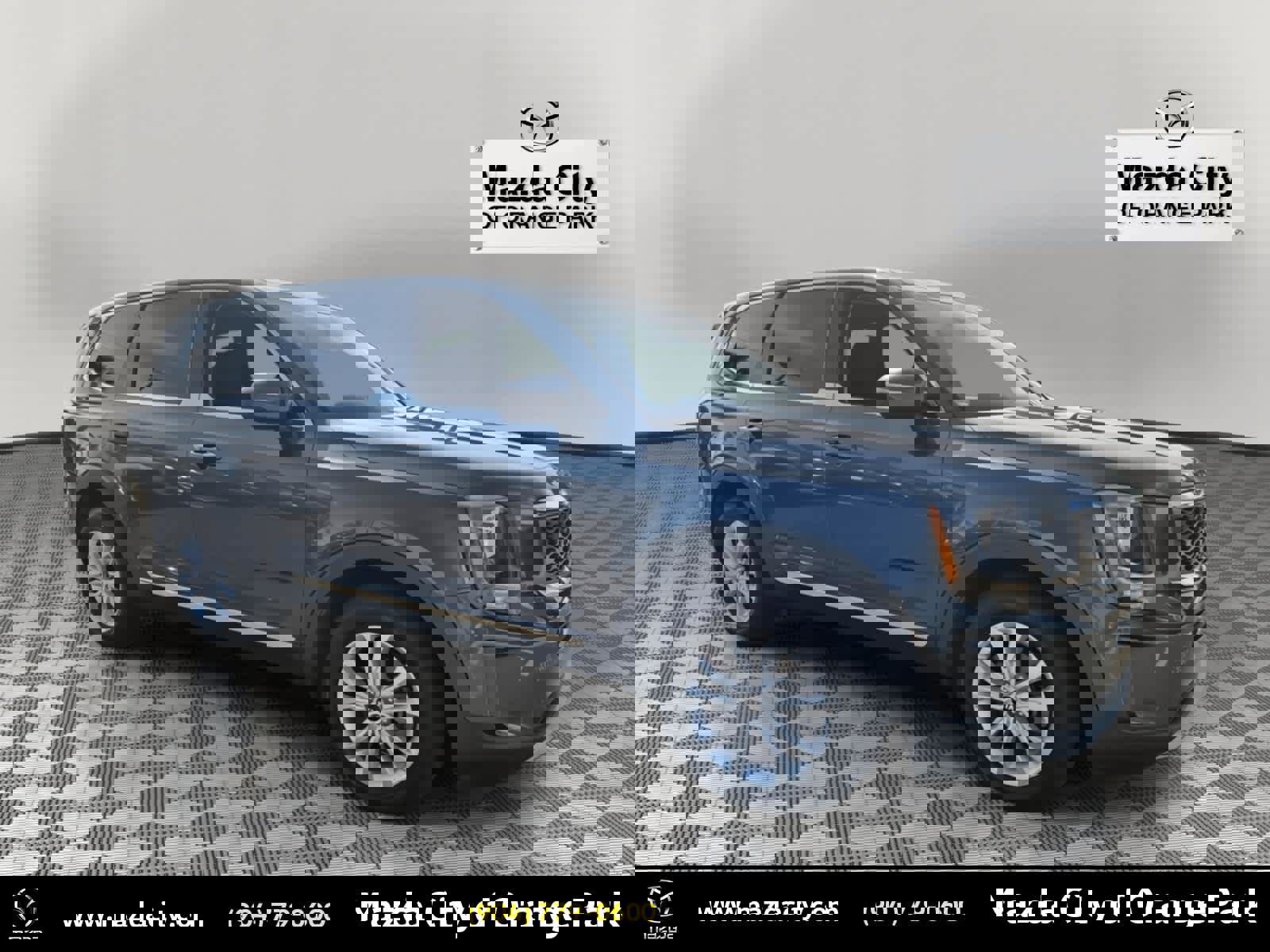 Used 2021 Kia Telluride LX image 1