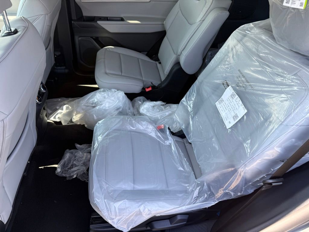 New 2026 Ford Explorer Active AWD/4WD image 28