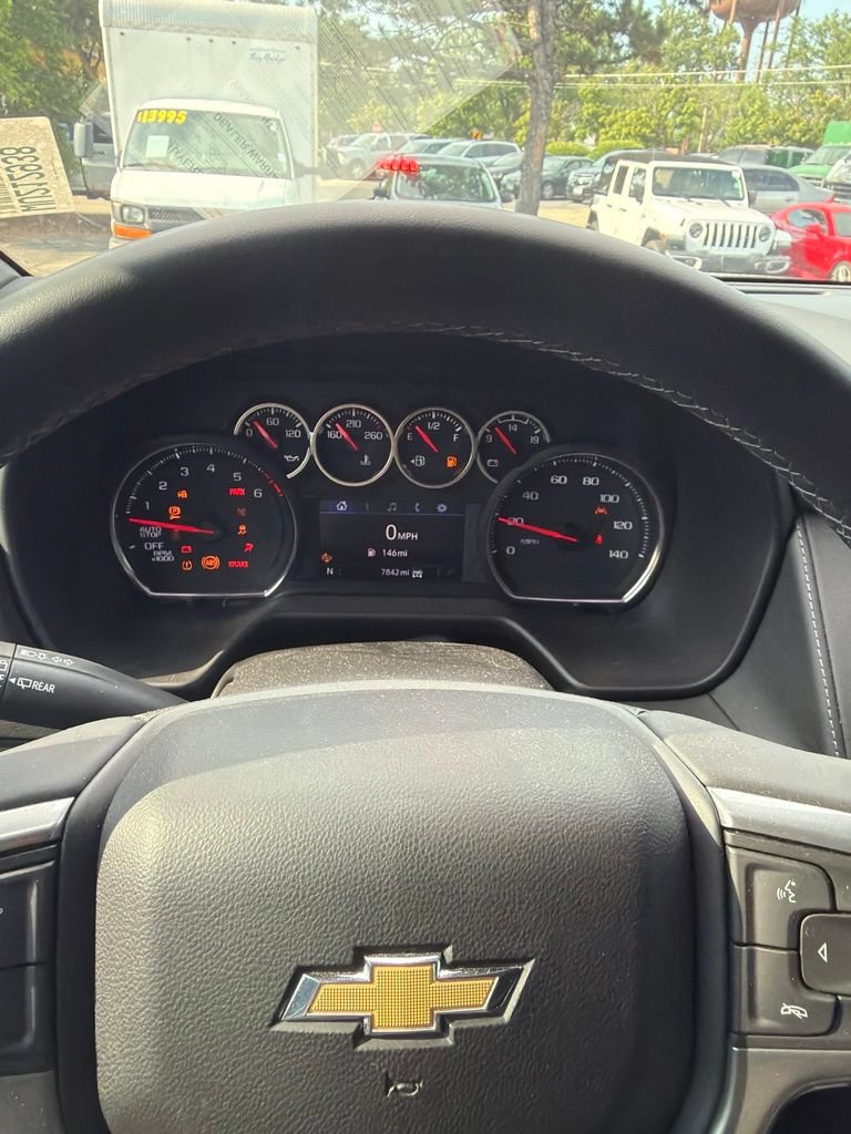 Used 2024 Chevrolet Suburban LS AWD/4WD image 13