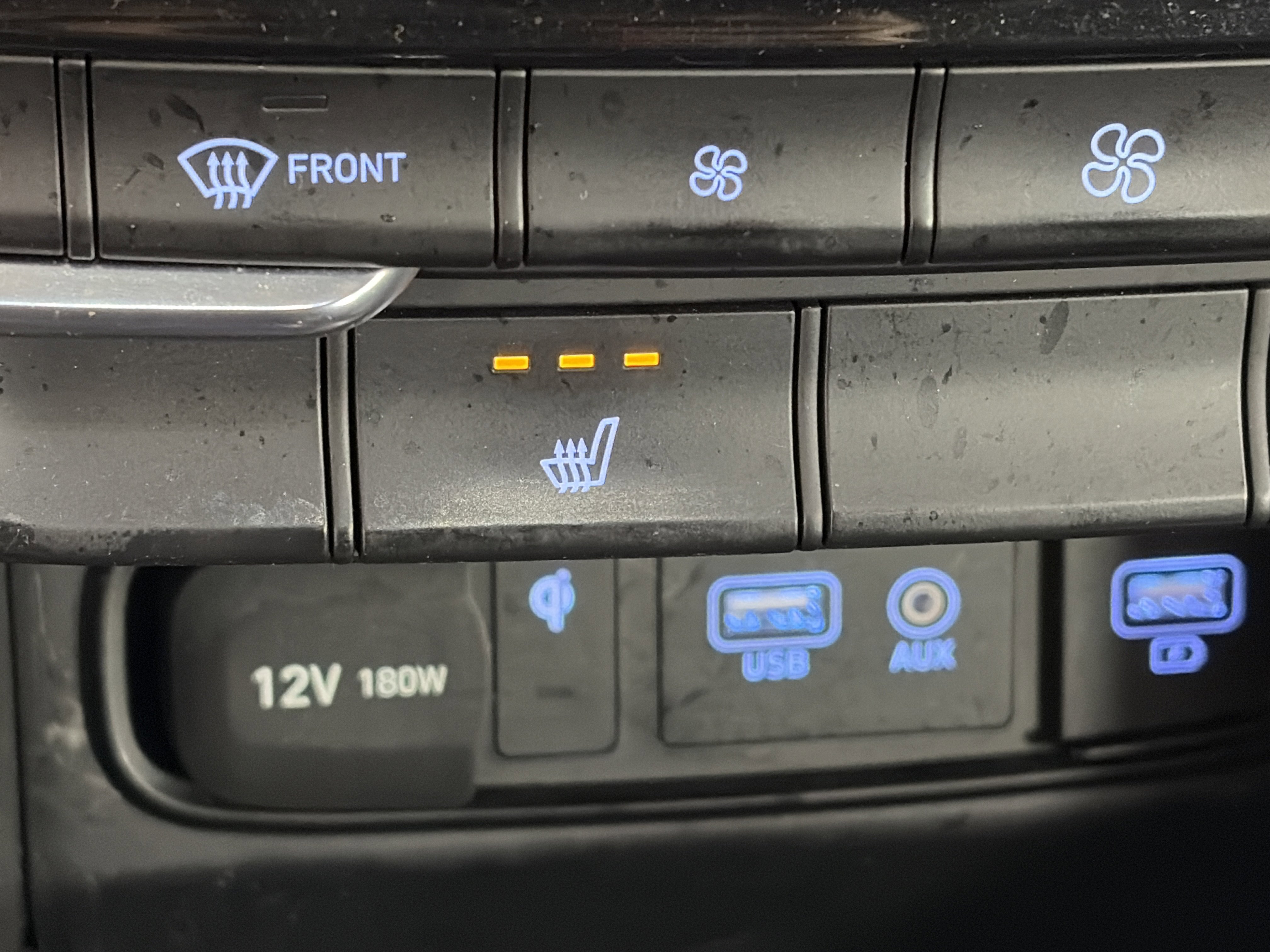 Used 2020 Hyundai Santa Fe SEL image 23