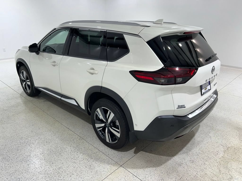 Used 2022 Nissan Rogue SL w/ SL Premium Package AWD/4WD image 3
