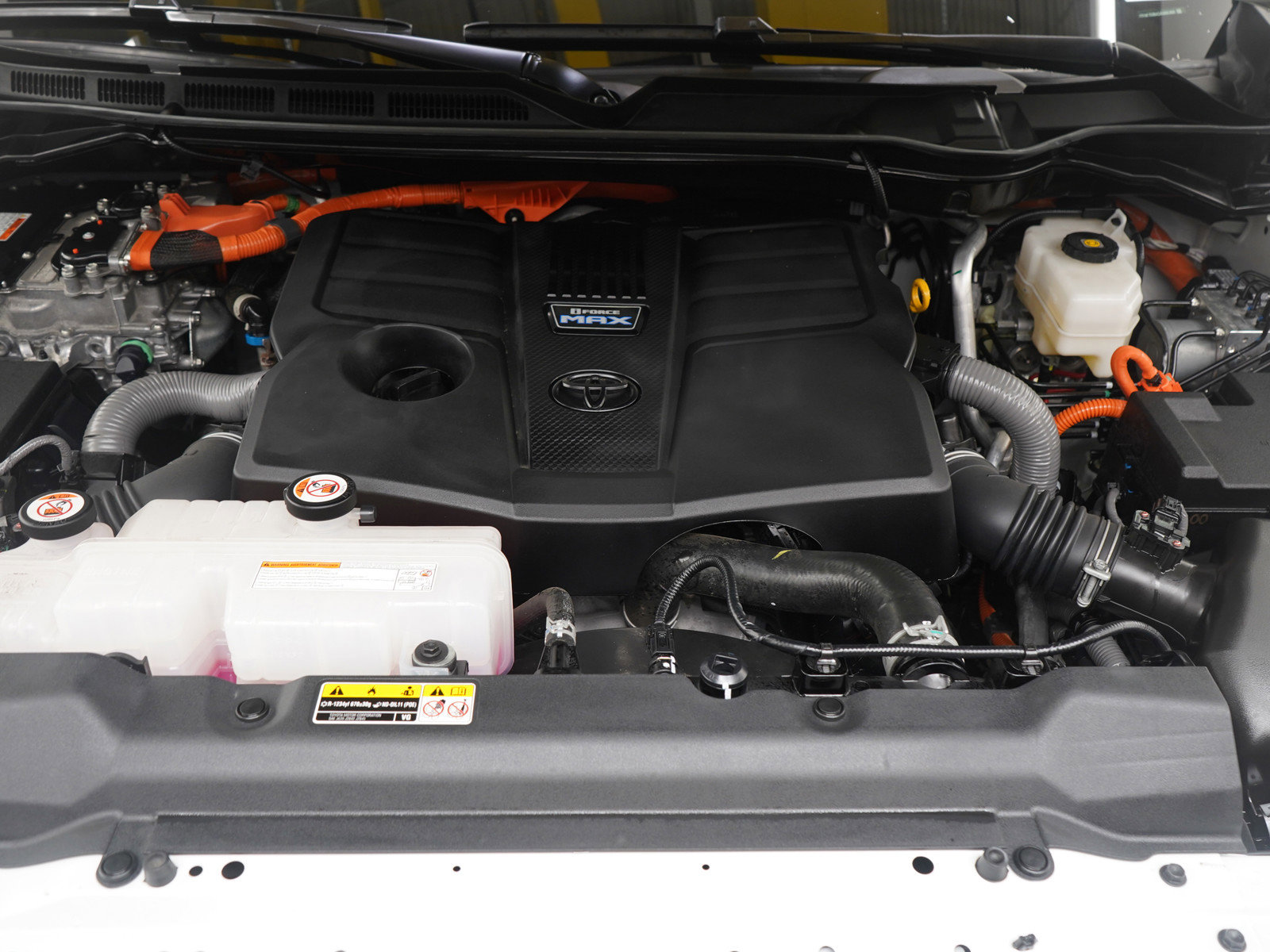 Used 2025 Toyota Tundra Platinum image 35