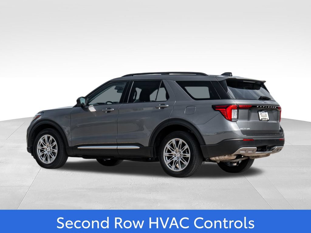 Used 2025 Ford Explorer Active w/ Active Comfort Package AWD/4WD image 5