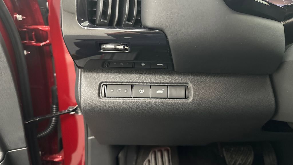 New 2026 Nissan Pathfinder SV image 18