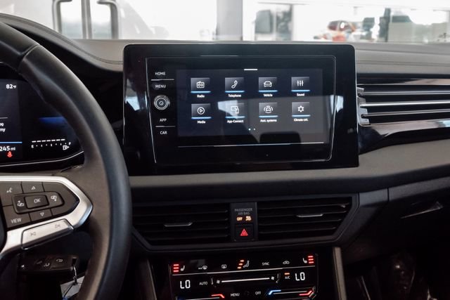 Used 2025 Volkswagen Jetta Sport image 16