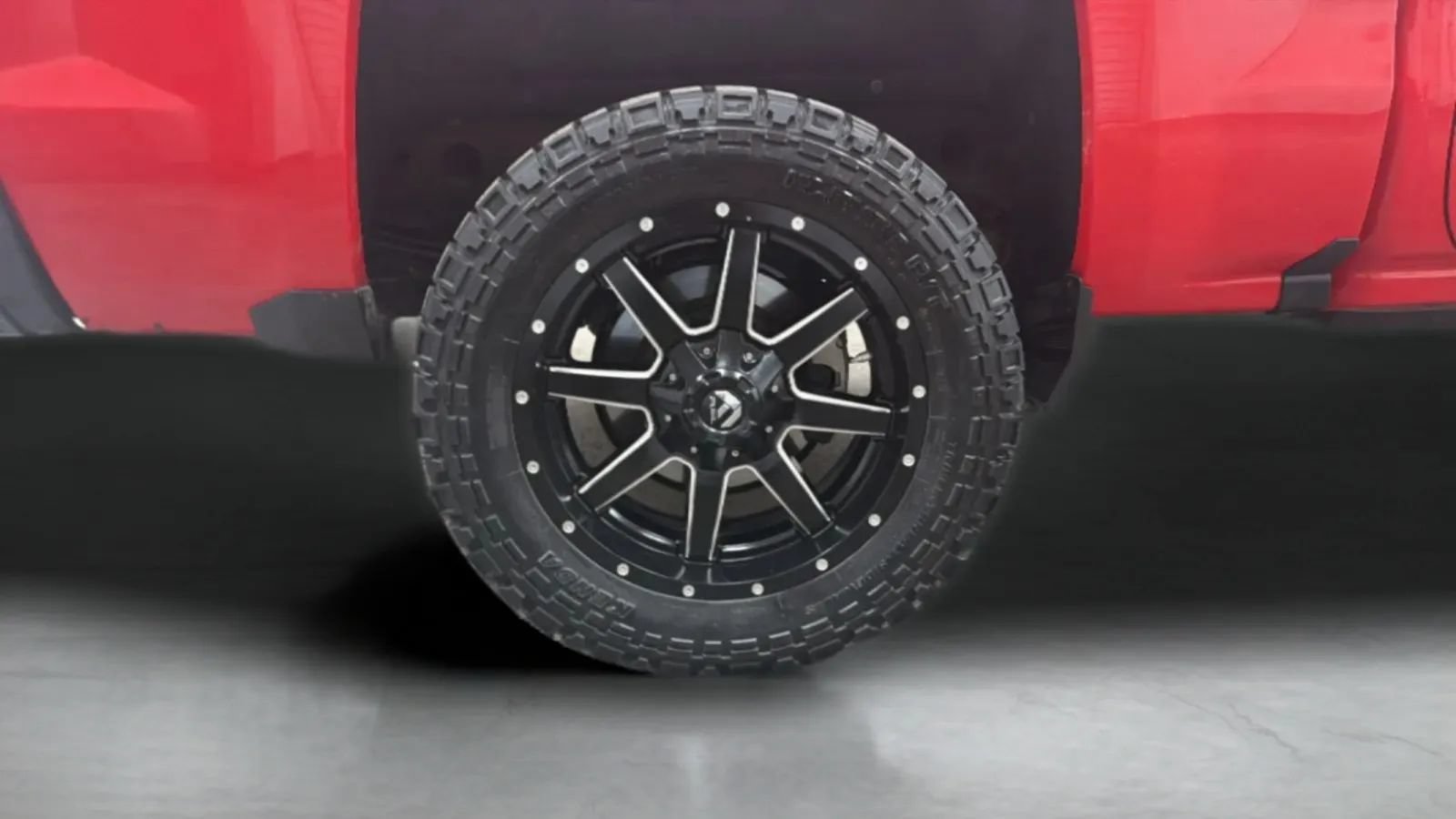 Used 2018 Chevrolet Silverado 1500 LT w/ All Star Edition RWD image 26
