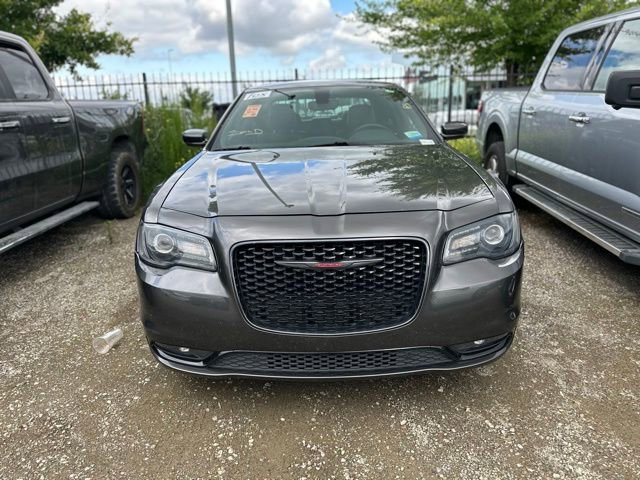 Used 2023 Chrysler 300 S RWD image 2