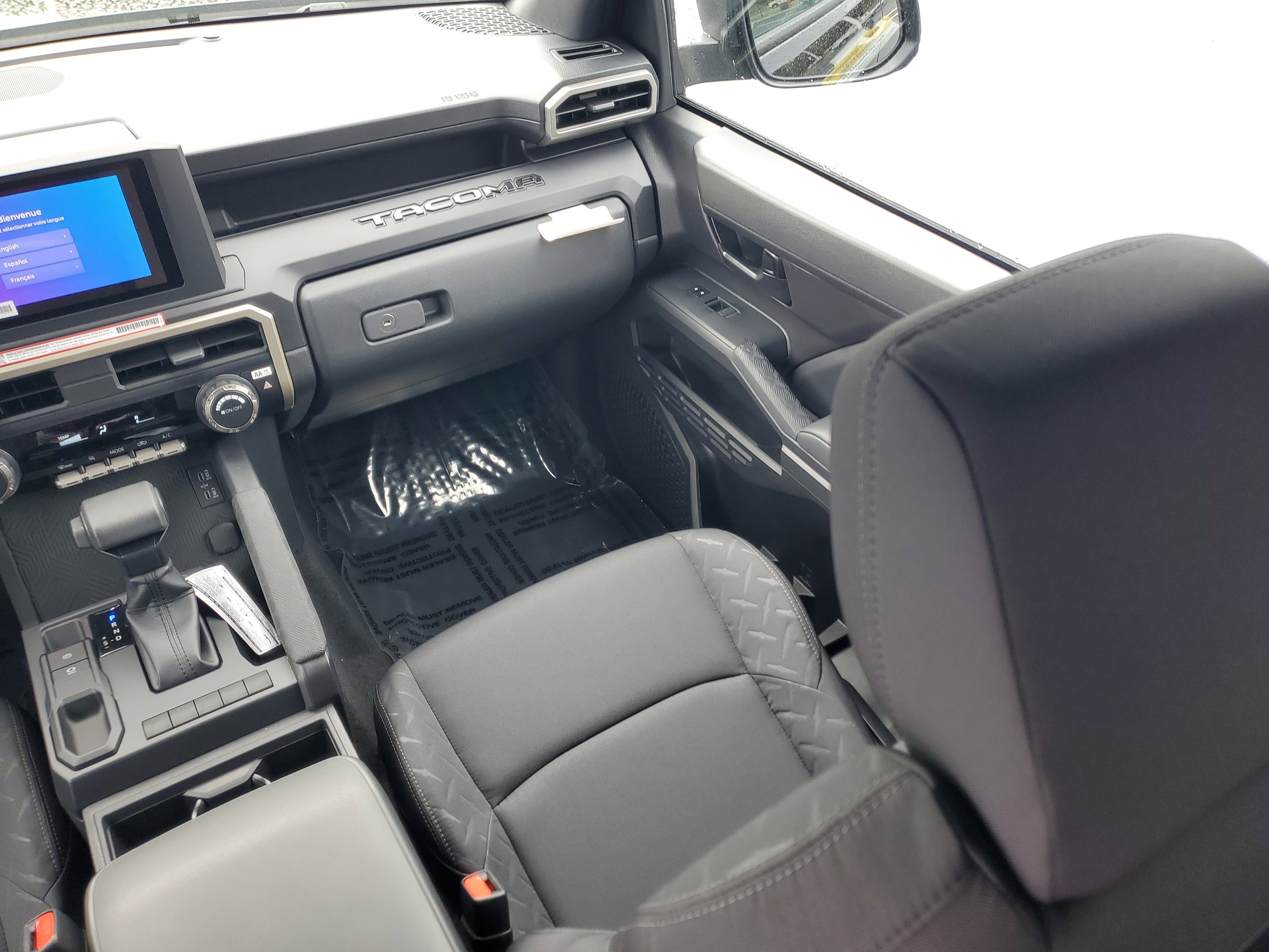 Used 2025 Toyota Tacoma SR image 14