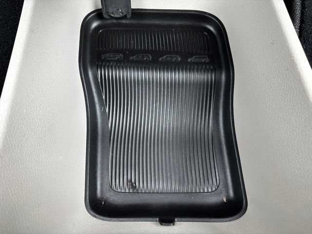 Used 2024 Chrysler Pacifica Touring-L FWD image 29