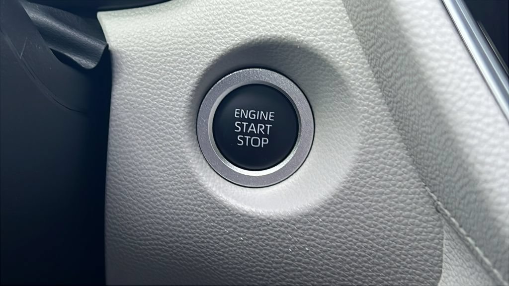 Certified 2026 Toyota Corolla Cross LE FWD image 22