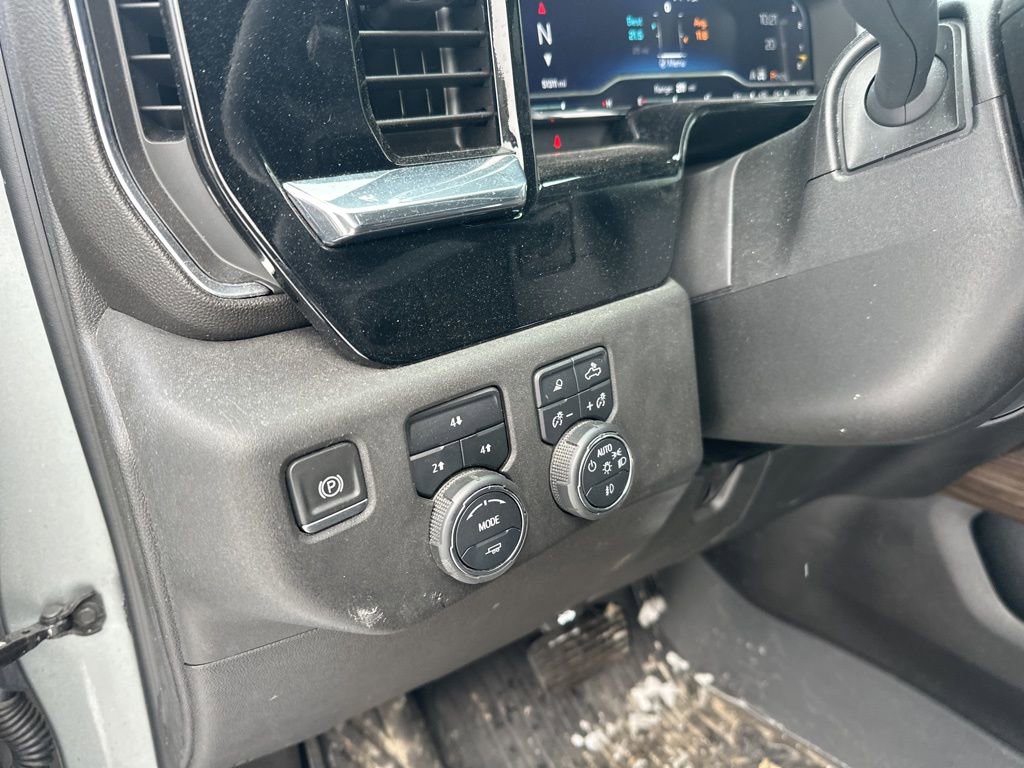 Certified 2024 Chevrolet Silverado 2500 LT w/ All Star Edition image 20