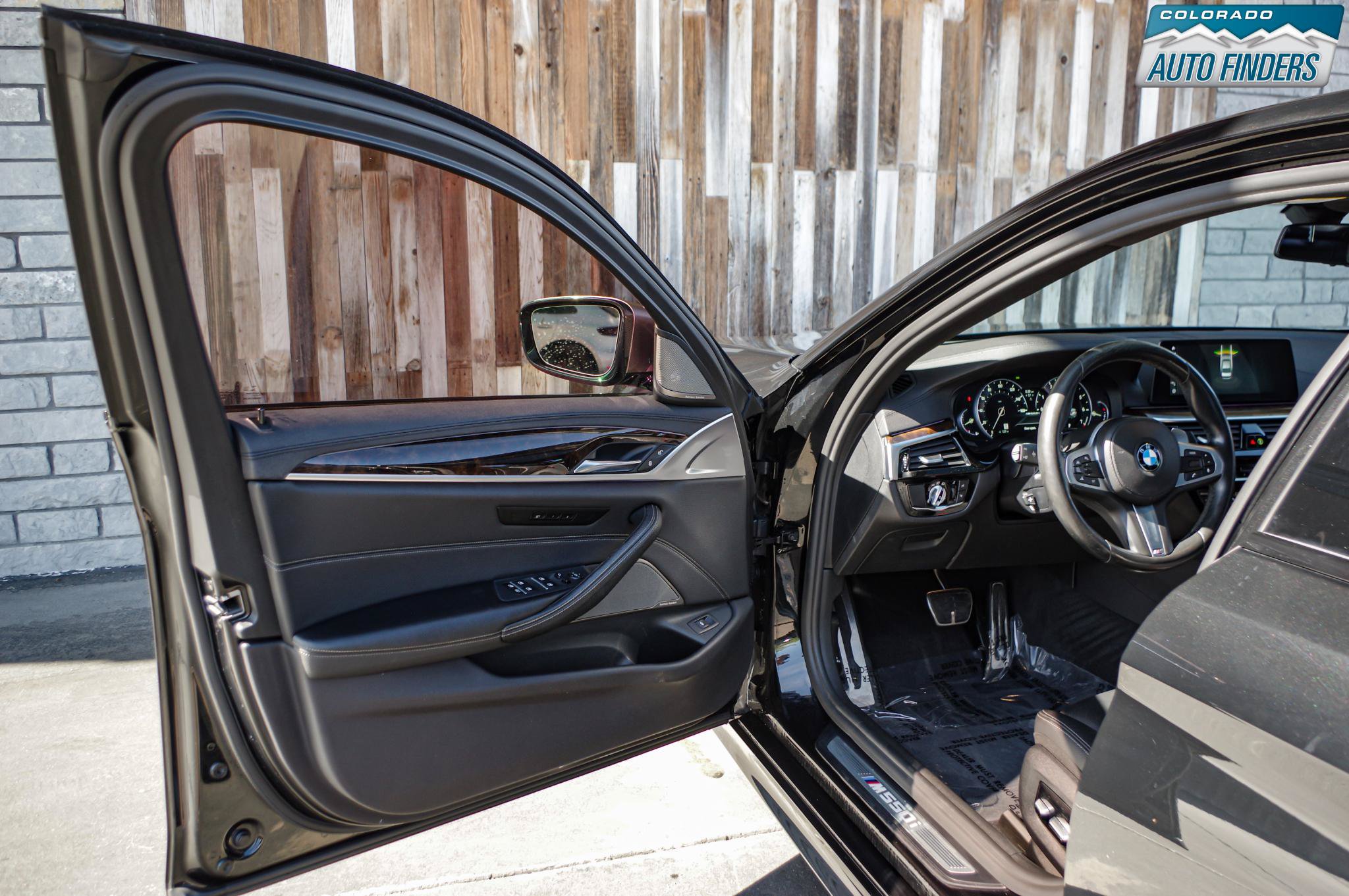 Used 2018 BMW M550i xDrive AWD/4WD image 10