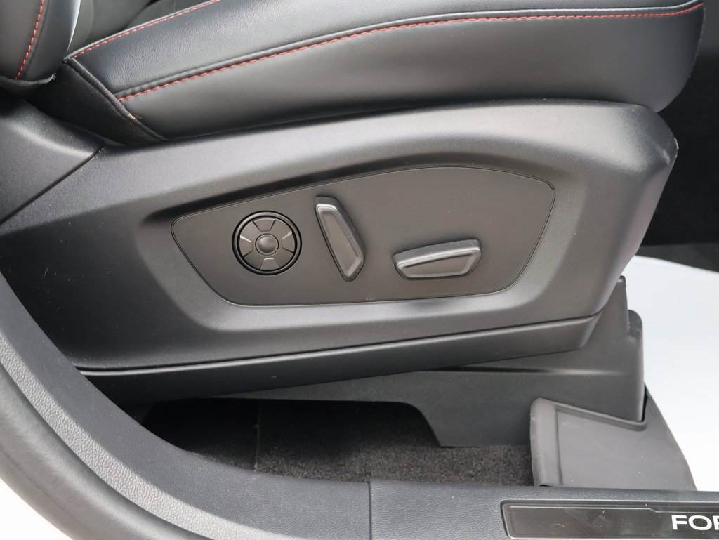 Used 2025 Ford Explorer ST image 38