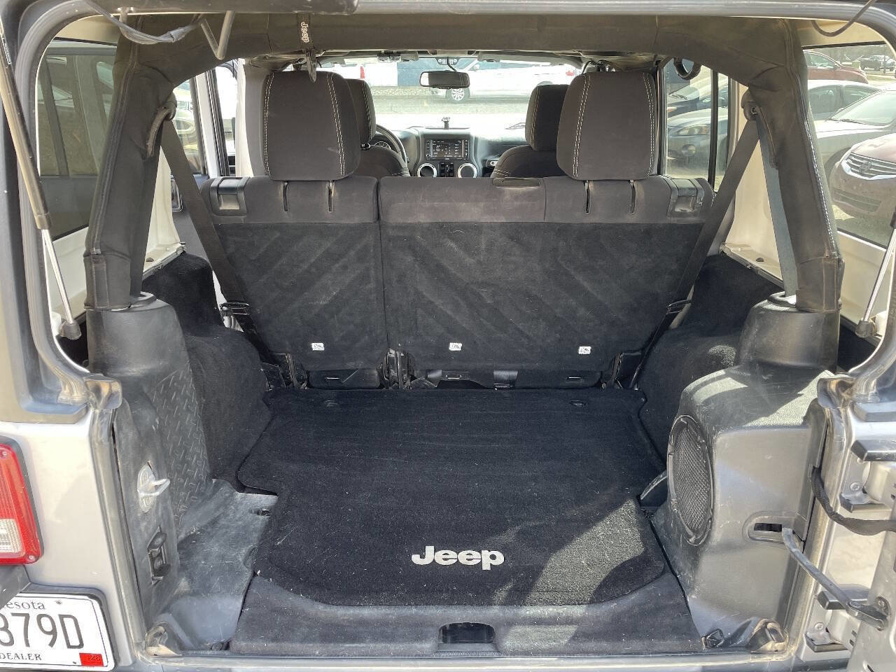 Used 2013 Jeep Wrangler Unlimited Sahara image 20