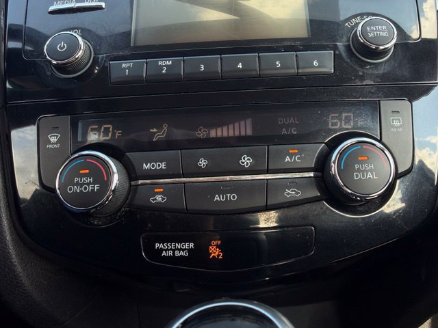 Used 2017 Nissan Rogue Sport SV FWD image 27