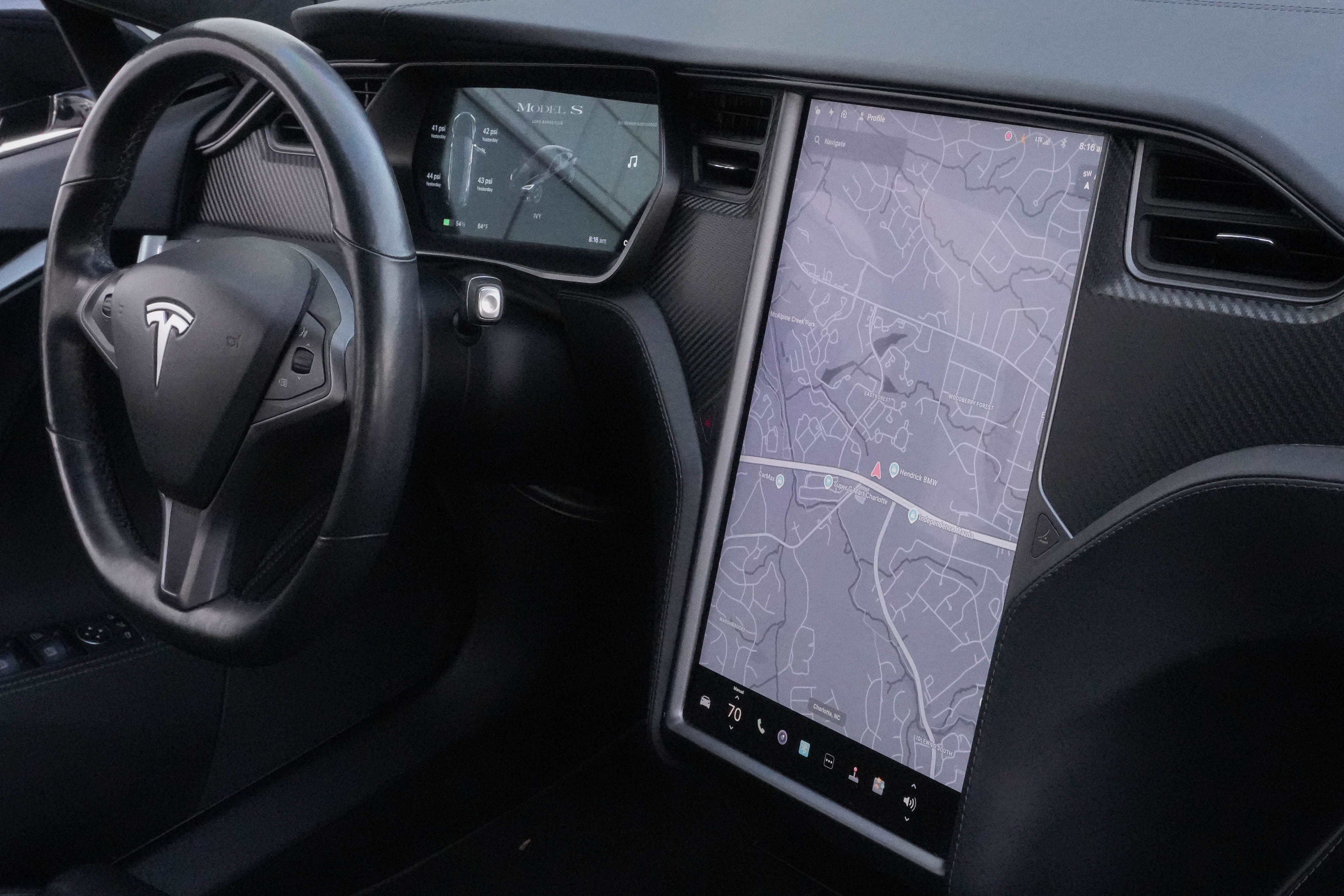 Used 2020 Tesla Model S Long Range Plus image 8