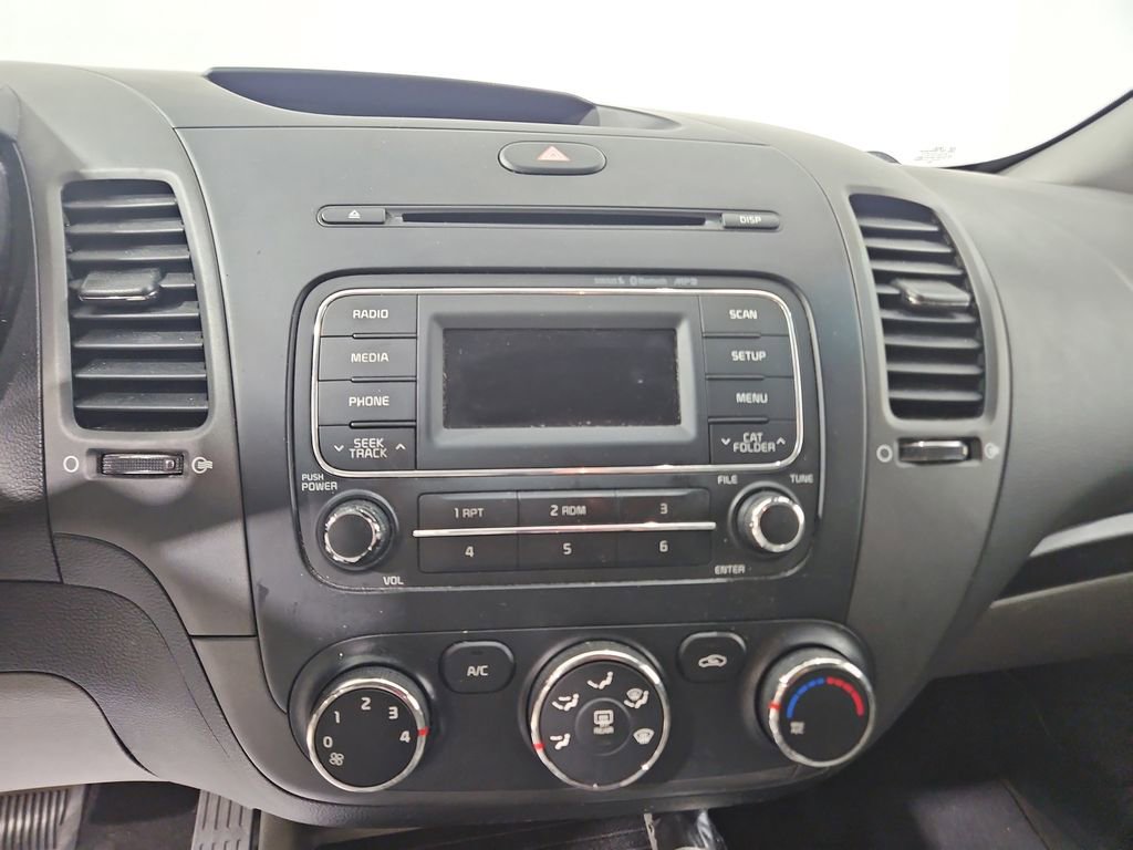 Used 2014 Kia Forte LX FWD image 19