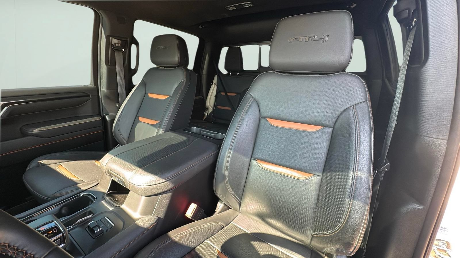 Used 2023 GMC Sierra 1500 AT4 w/ Technology Package AWD/4WD image 14