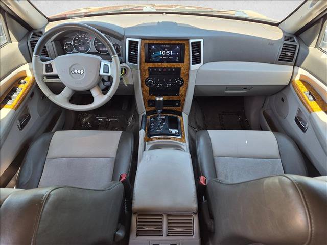 Used 2010 Jeep Grand Cherokee Limited w/ Trailer Tow Group IV AWD/4WD image 19