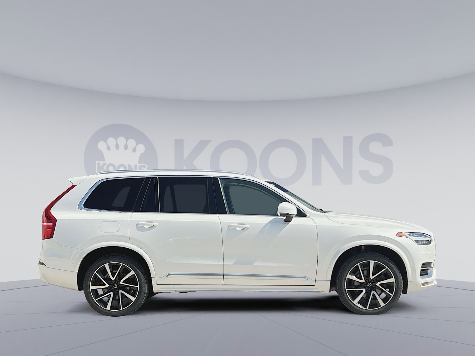 Certified 2023 Volvo XC90 B6 Plus w/ Protection Package Premier AWD/4WD image 17