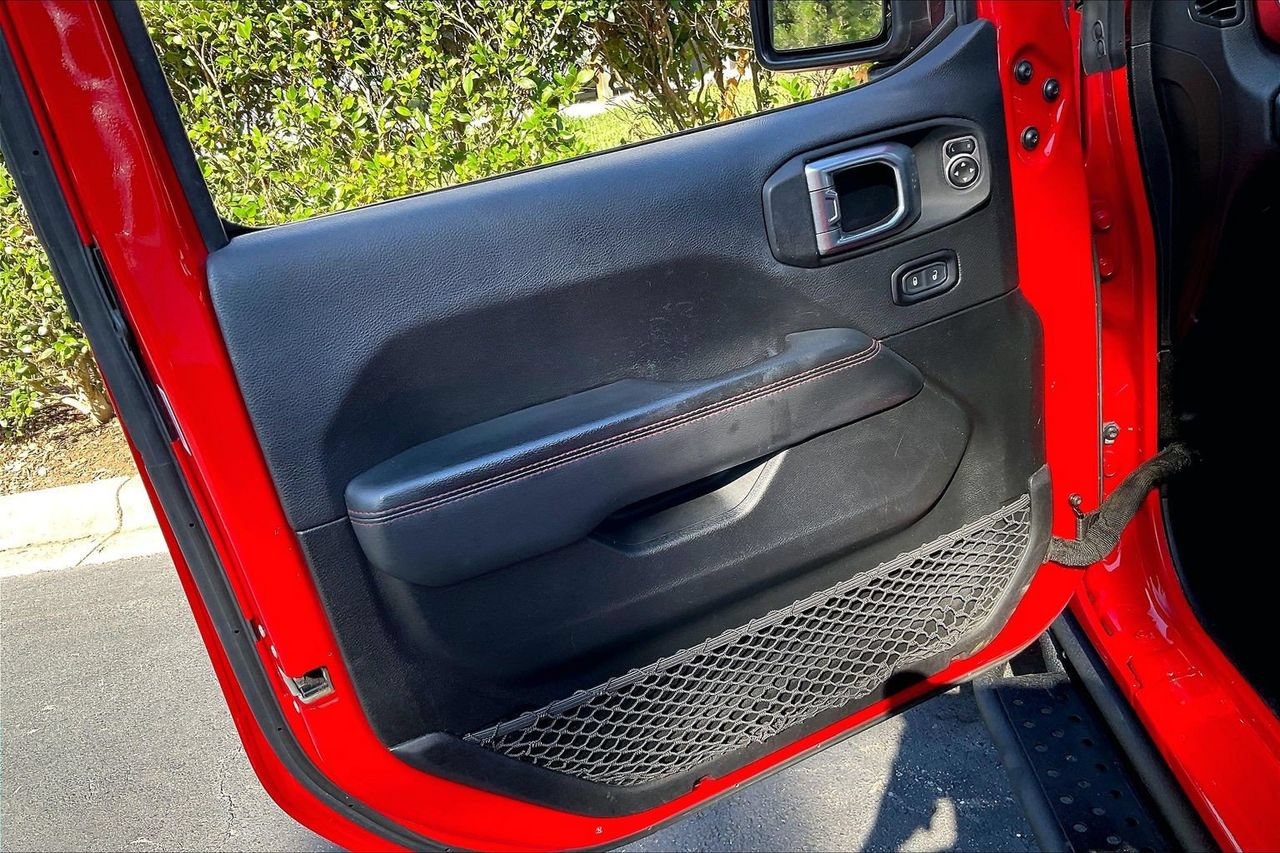 Used 2020 Jeep Wrangler Unlimited Rubicon AWD/4WD image 27