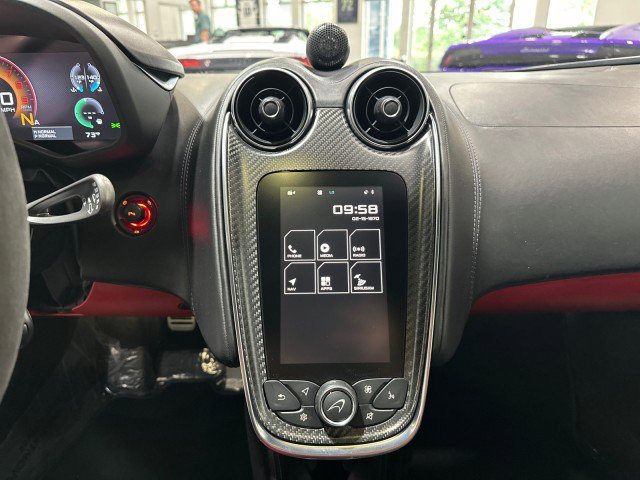 Used 2017 McLaren 570S Coupe RWD image 55