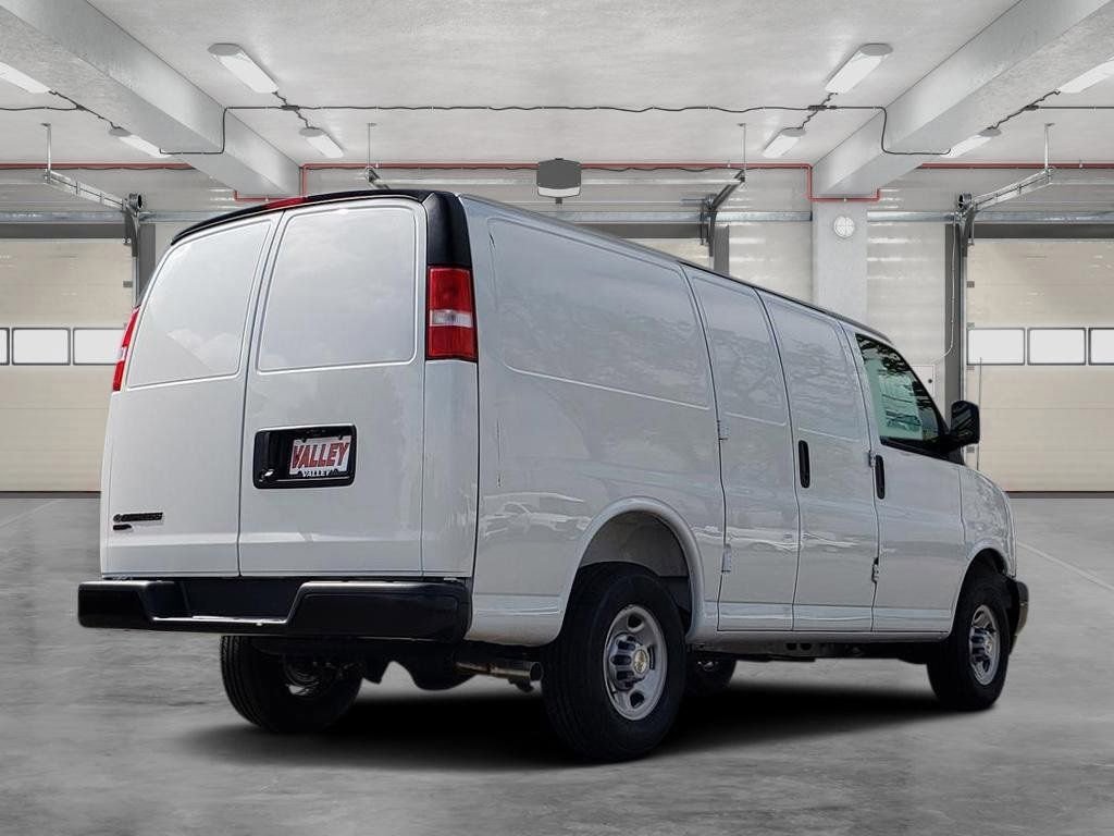 New 2025 Chevrolet Express 2500 w/ Communications Package image 7