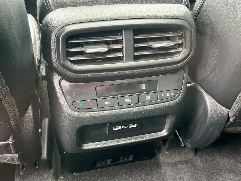 Used 2023 Honda Pilot Touring image 26